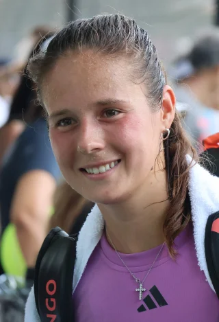 Daria Kasatkina height profile photo