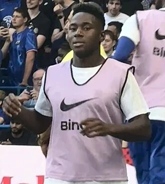 Dário Essugo height profile photo