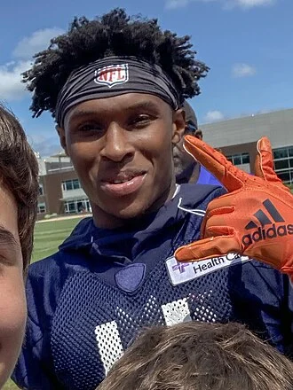 Darnell Mooney height profile photo