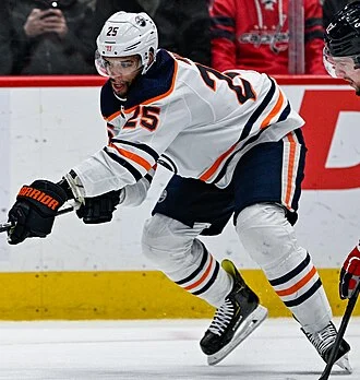 Darnell Nurse height profile photo