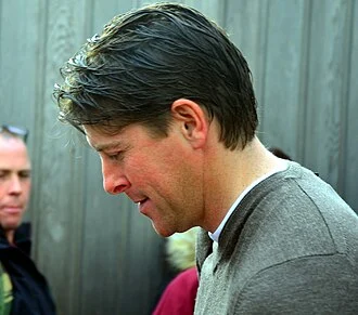 Darren Anderton height profile photo