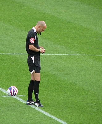 Darren Drysdale height profile photo