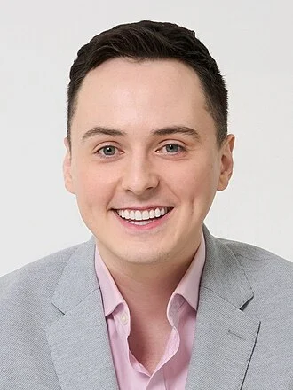 Darren Grimes height profile photo