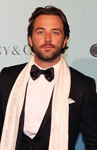 Darren McMullen height profile photo