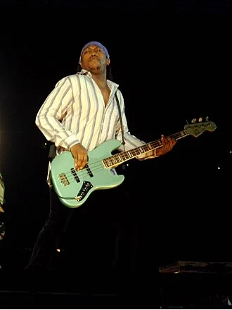 Darryl Jones height profile photo