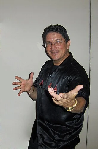 Daryl (magician) height profile photo