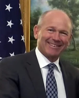 Dave Calhoun height profile photo