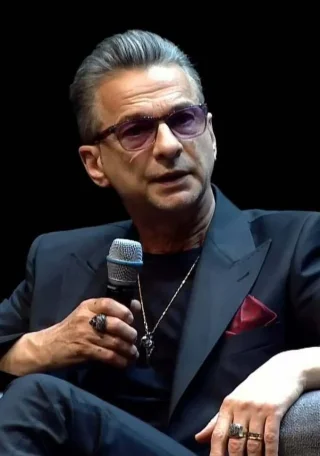 Dave Gahan height profile photo