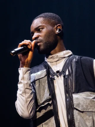 Dave (rapper) height profile photo