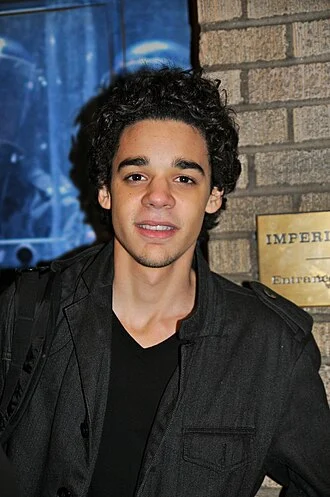 David Alvarez (actor) height profile photo