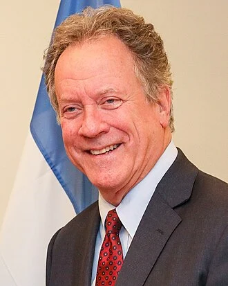 David Beasley height profile photo