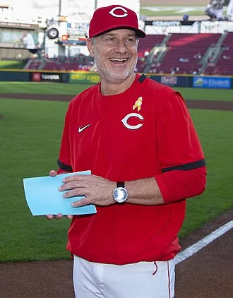 David Bell (baseball) height profile photo