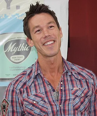 David Bromstad height profile photo