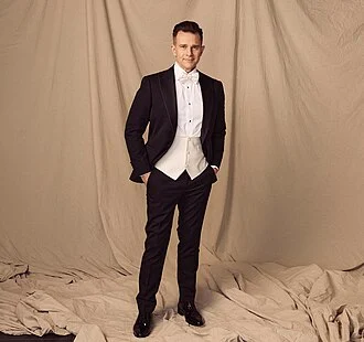 David Campbell (singer) height profile photo