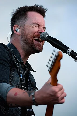 David Cook (singer) height profile photo