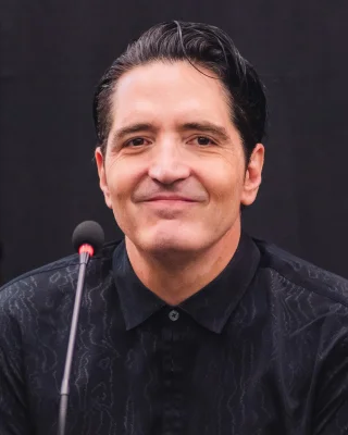 David Dastmalchian height profile photo