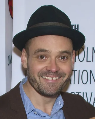 David Dencik height profile photo