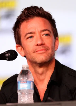 David Faustino height profile photo