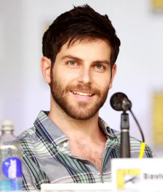 David Giuntoli height profile photo