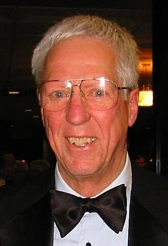 David Hartman (TV personality) height profile photo