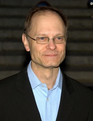 David Hyde Pierce height profile photo