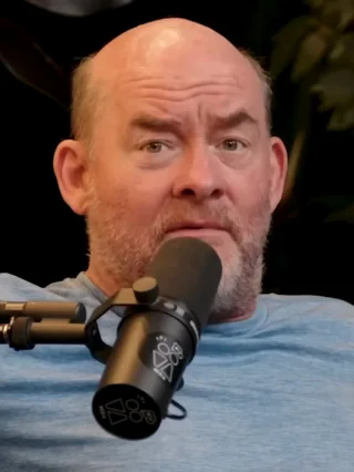 David Koechner height profile photo