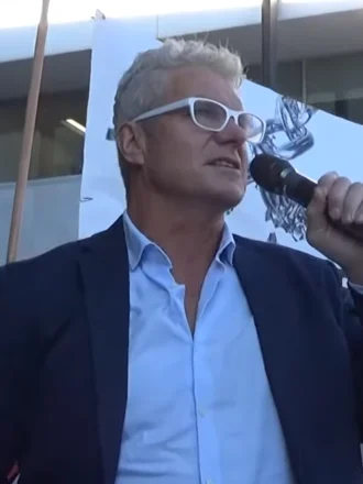 David McBride (whistleblower) height profile photo
