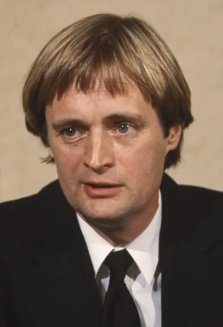 David McCallum height profile photo