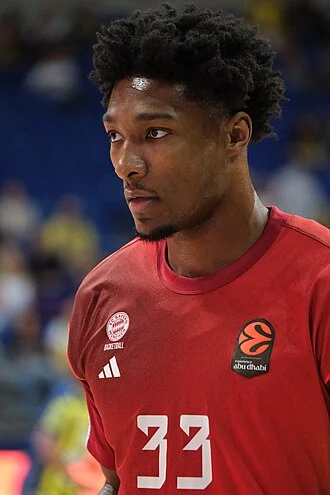 David McCormack (basketball) height profile photo