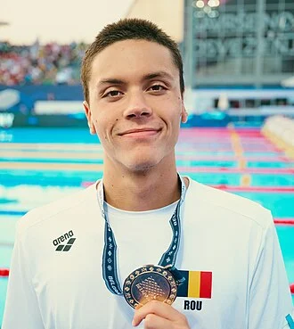 David Popovici height profile photo