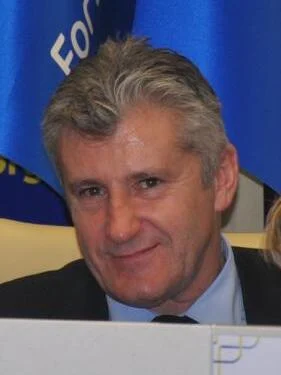Davor Šuker height profile photo