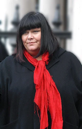 Dawn French height profile photo
