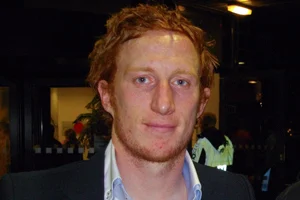 Dean Lewington height profile photo