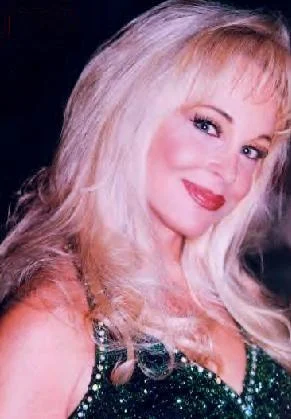 Debra Marshall height profile photo