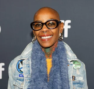 Debra Wilson height profile photo
