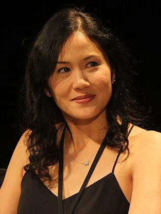 Deedee Magno Hall height profile photo