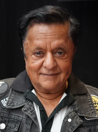Deep Roy height profile photo