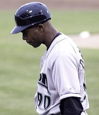 Delino DeShields height profile photo