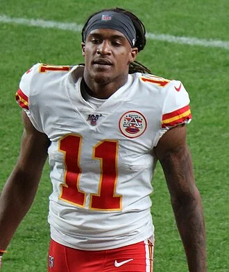 Demarcus Robinson height profile photo
