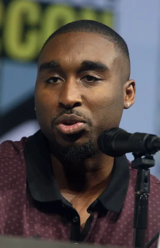 Demetrius Shipp Jr. height profile photo