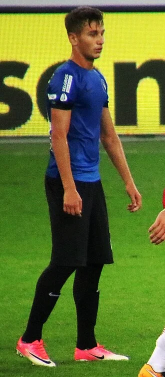 Denis Drăguș height profile photo