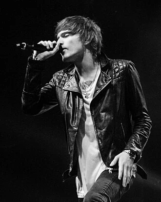 Denis Stoff height profile photo