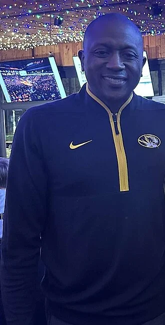 Dennis Gates height profile photo