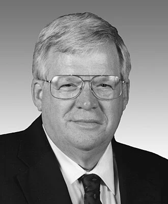 Dennis Hastert height profile photo