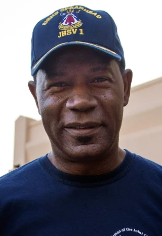 Dennis Haysbert height profile photo
