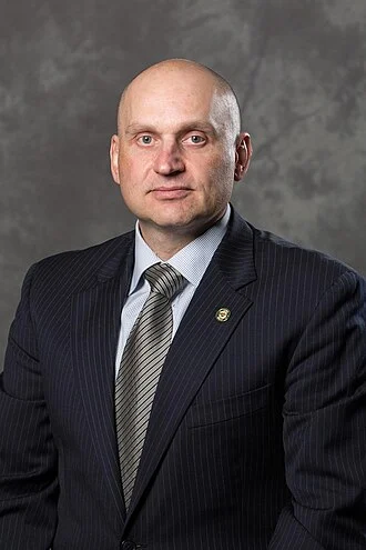 Derek Lalonde height profile photo