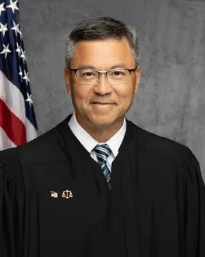 Derrick Watson height profile photo