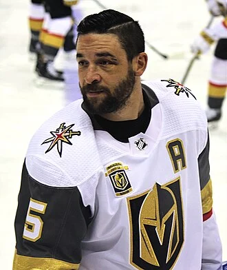 Deryk Engelland height profile photo