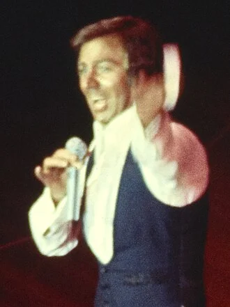 Des O'Connor height profile photo