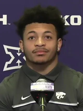 Deuce Vaughn height profile photo
